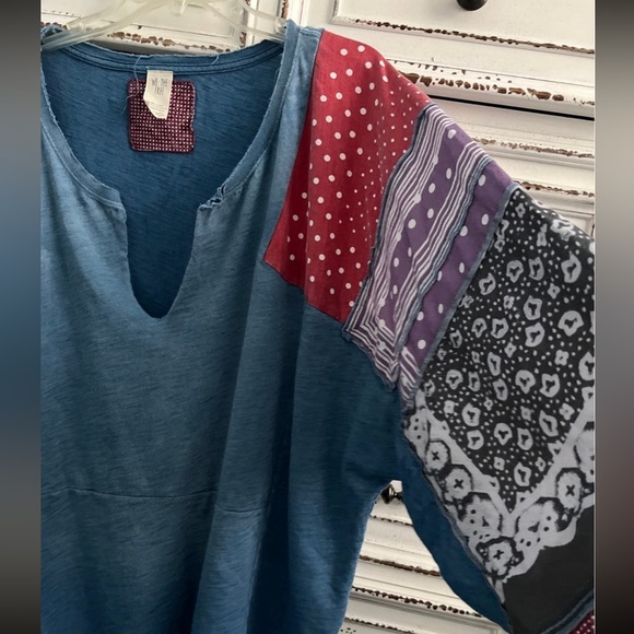 Free People oversized boho handkerchief pattern v-neck pullover Size L - Picture 15 of 16